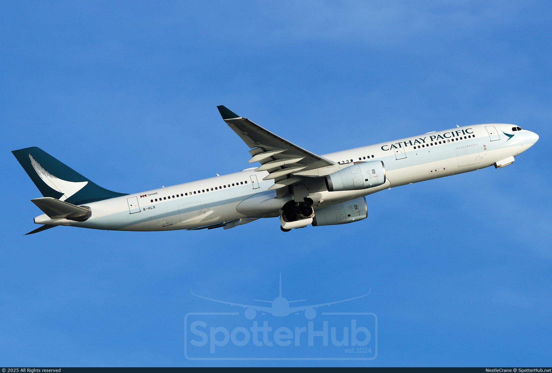 Photo of B-HLQ - Airbus A330-343 operated by Cathay Pacific Airways