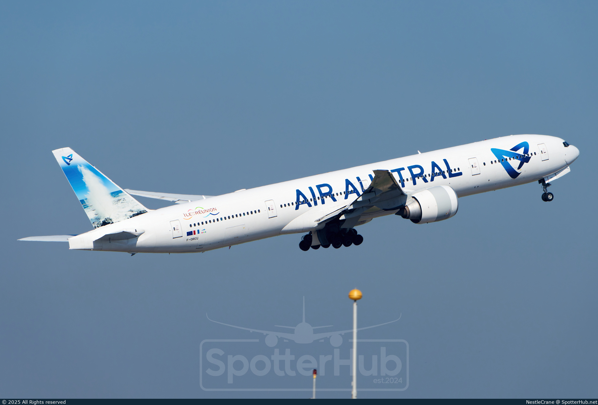 Photo of F-OREU - Boeing 777-39M(ER) operated by Air Austral