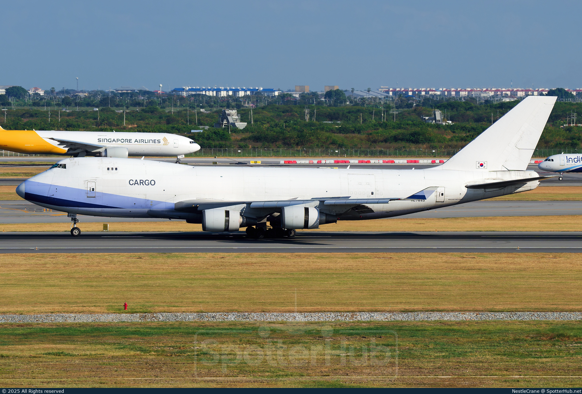 Photo of HL7645 - Boeing 747-409F operated by AirZeta