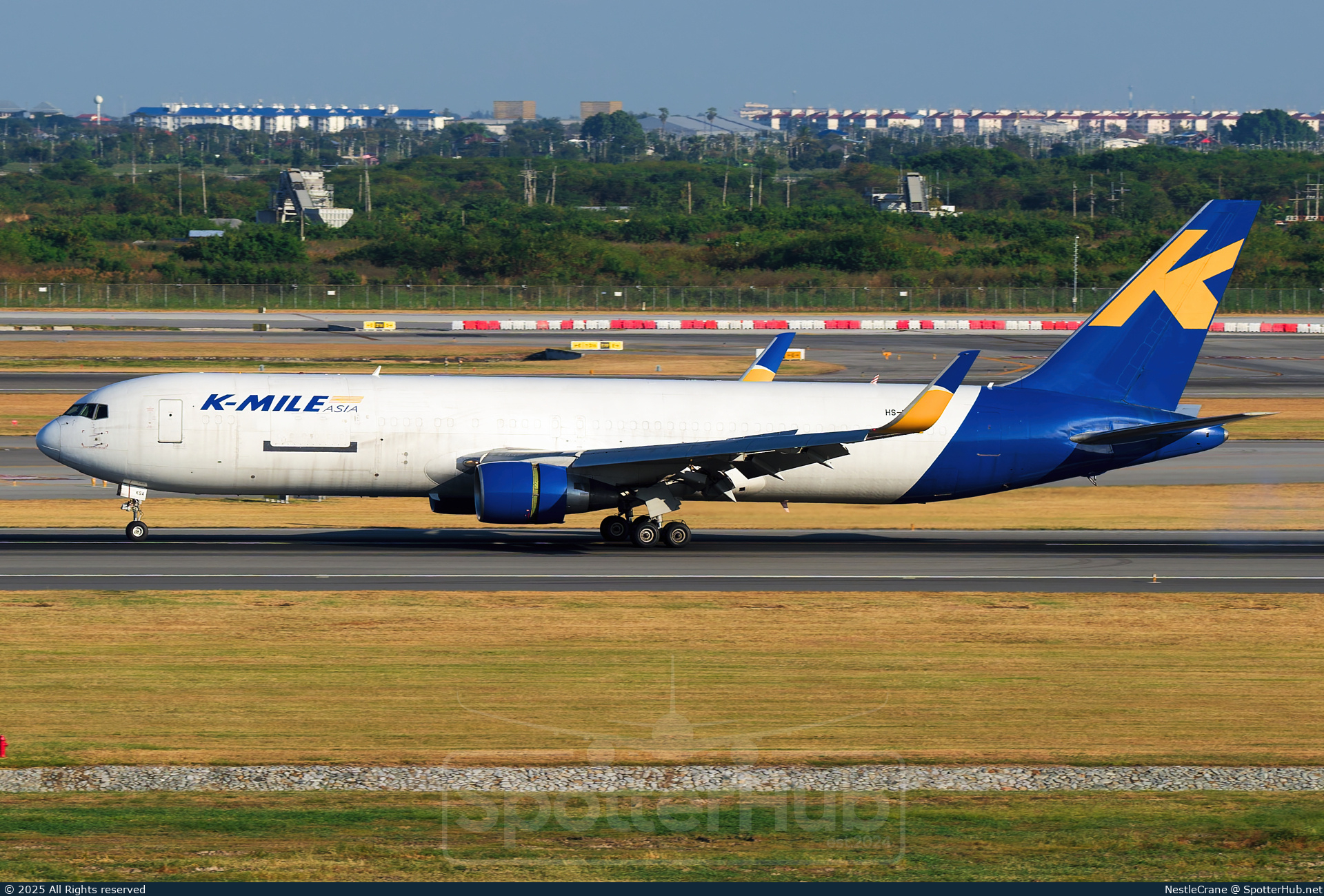 Photo of HS-KSA - Boeing 767-33A(ER)(BCF) operated by K-Mile Asia