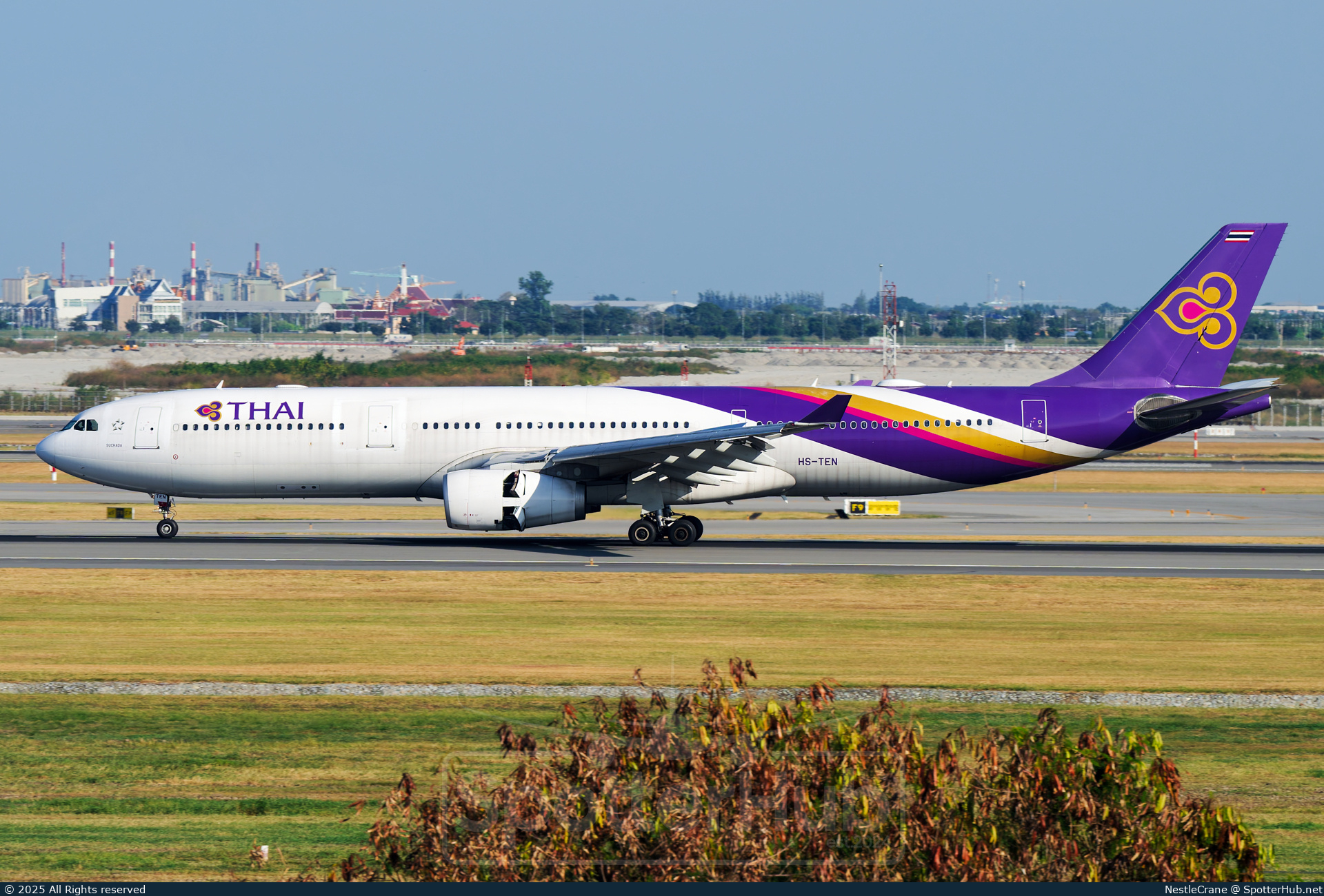 Photo of HS-TEN - Airbus A330-343 operated by Thai Airways International