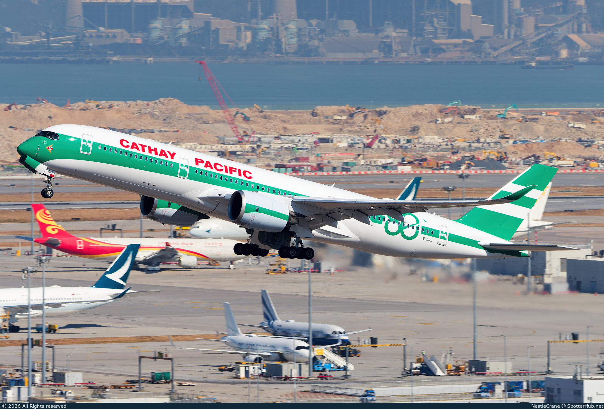 Photo of B-LRJ - Airbus A350-941 operated by Cathay Pacific Airways