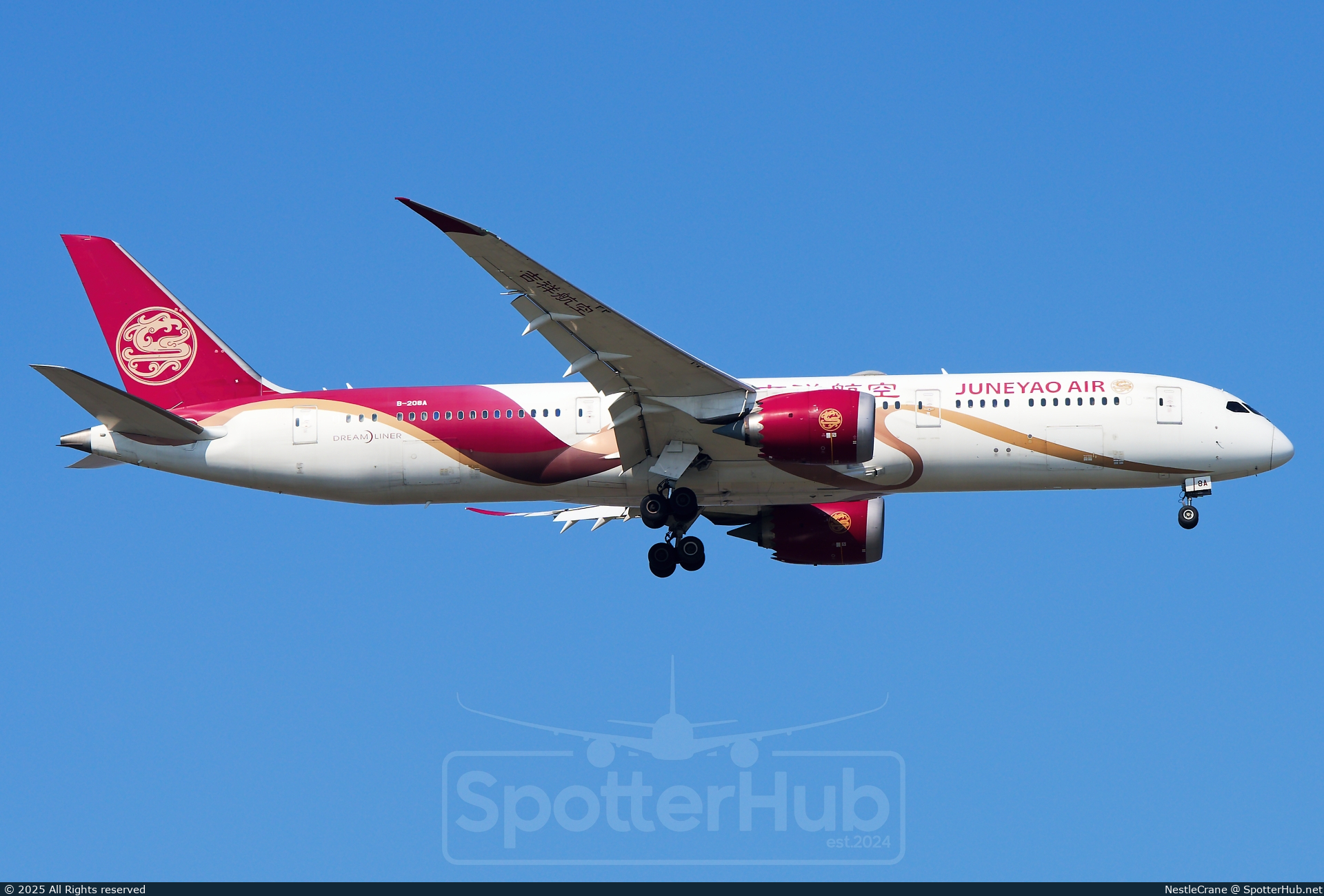 Photo of B-208A - Boeing 787-9 Dreamliner operated by Juneyao Air