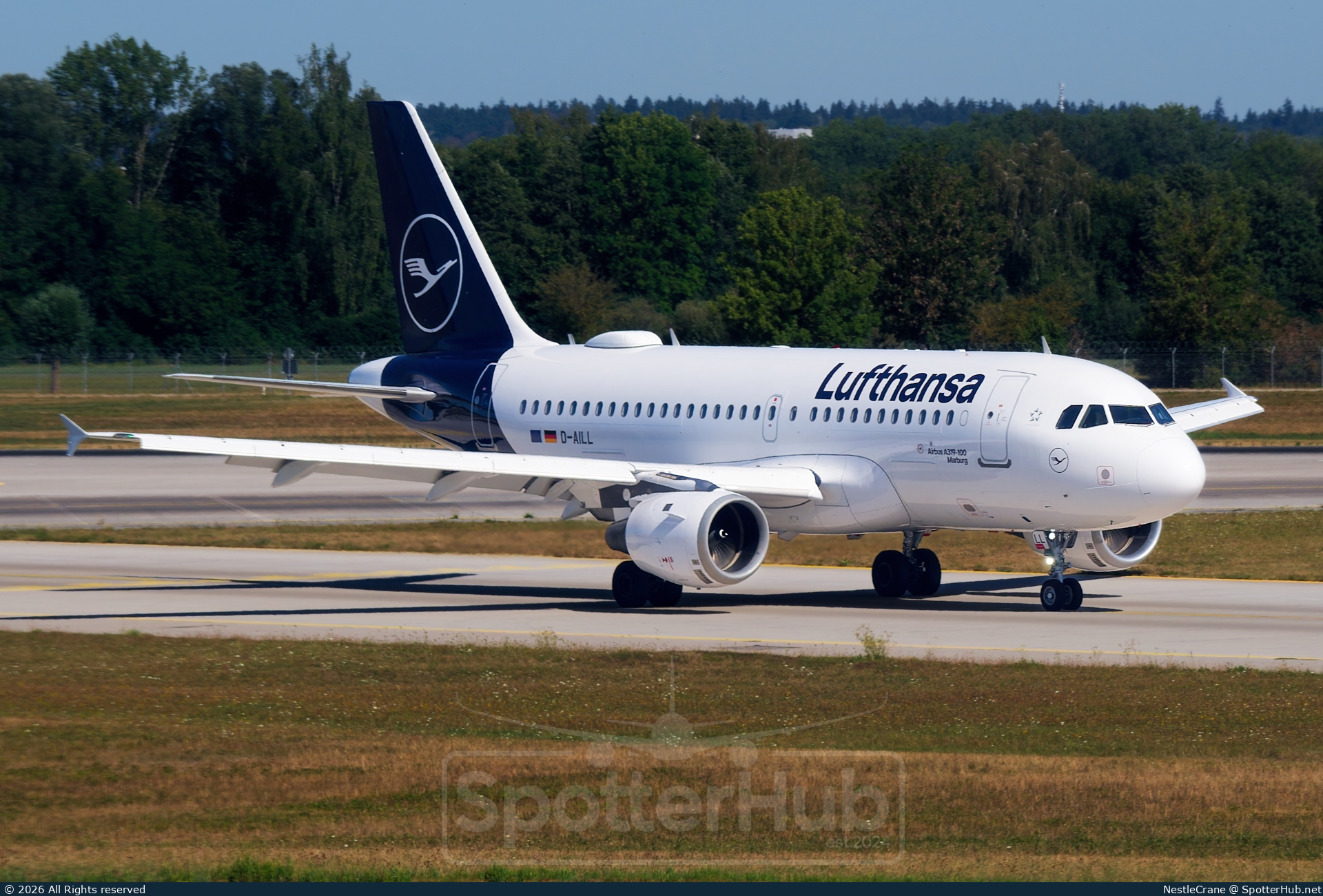 Photo of D-AILL - Airbus A319-114 operated by Lufthansa