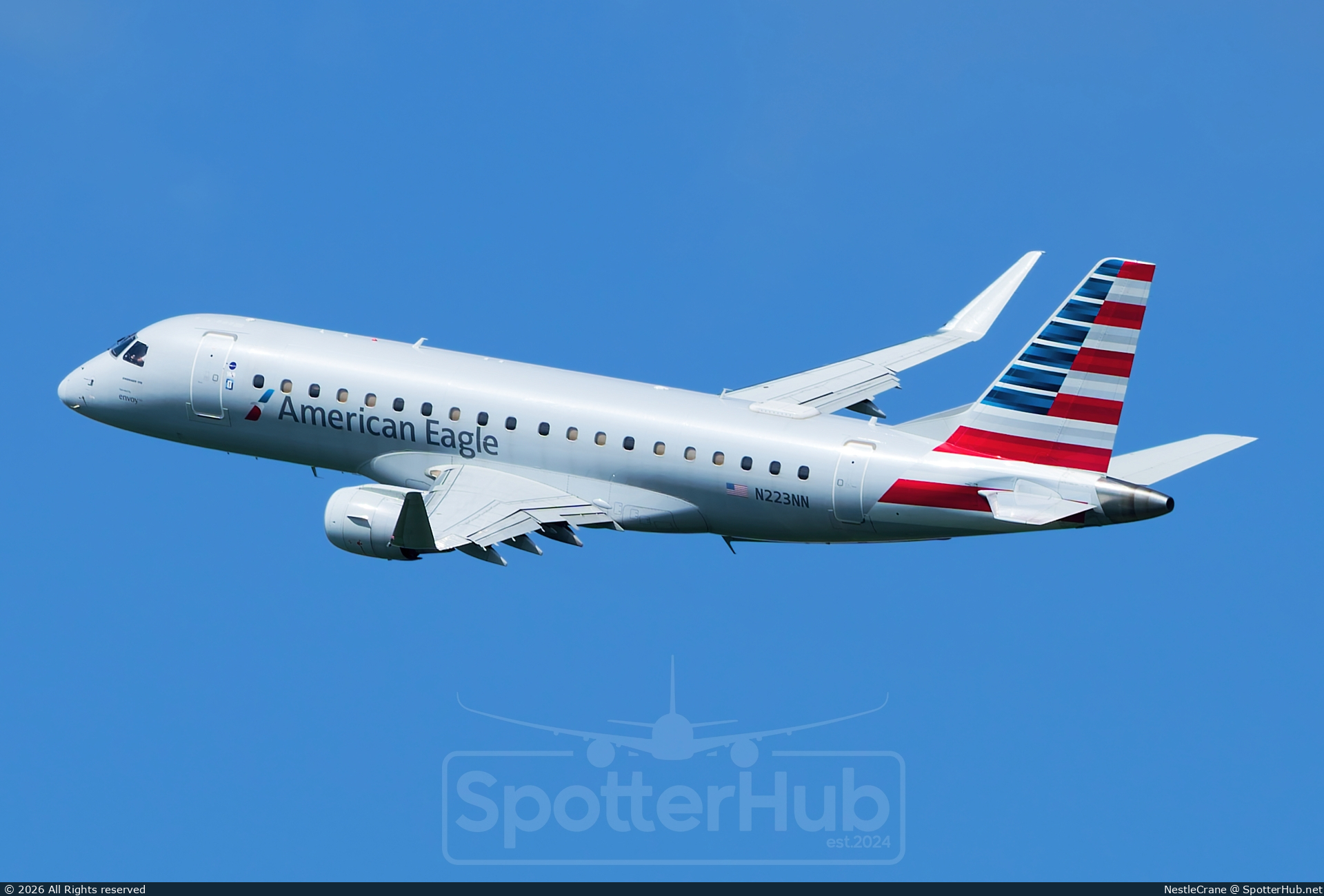 Photo of N223NN - Embraer ERJ-175LR operated by American Eagle (opb Envoy Air)