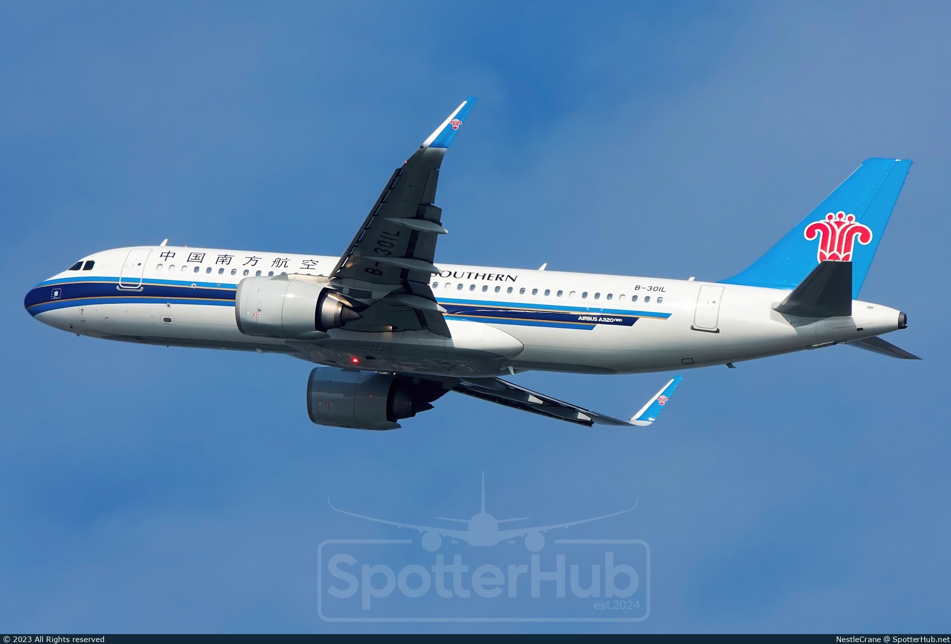 Photo of B-301L - Airbus A320-251N operated by China Southern Airlines