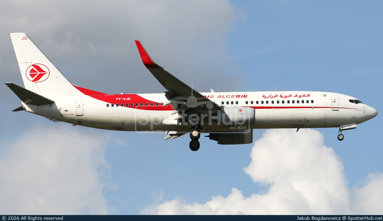 Photo of 7T-VJO - Boeing 737-8D6 operated by Air Algérie