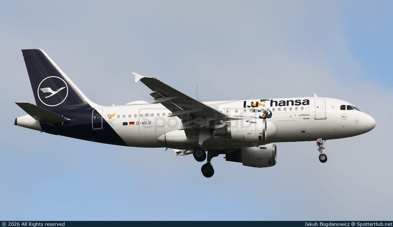 Photo of D-AILU - Airbus A319-114 operated by Lufthansa