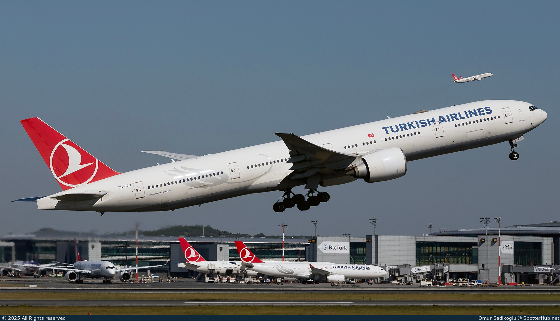 Photo of TC-JJO - Boeing 777-3F2(ER) operated by Turkish Airlines