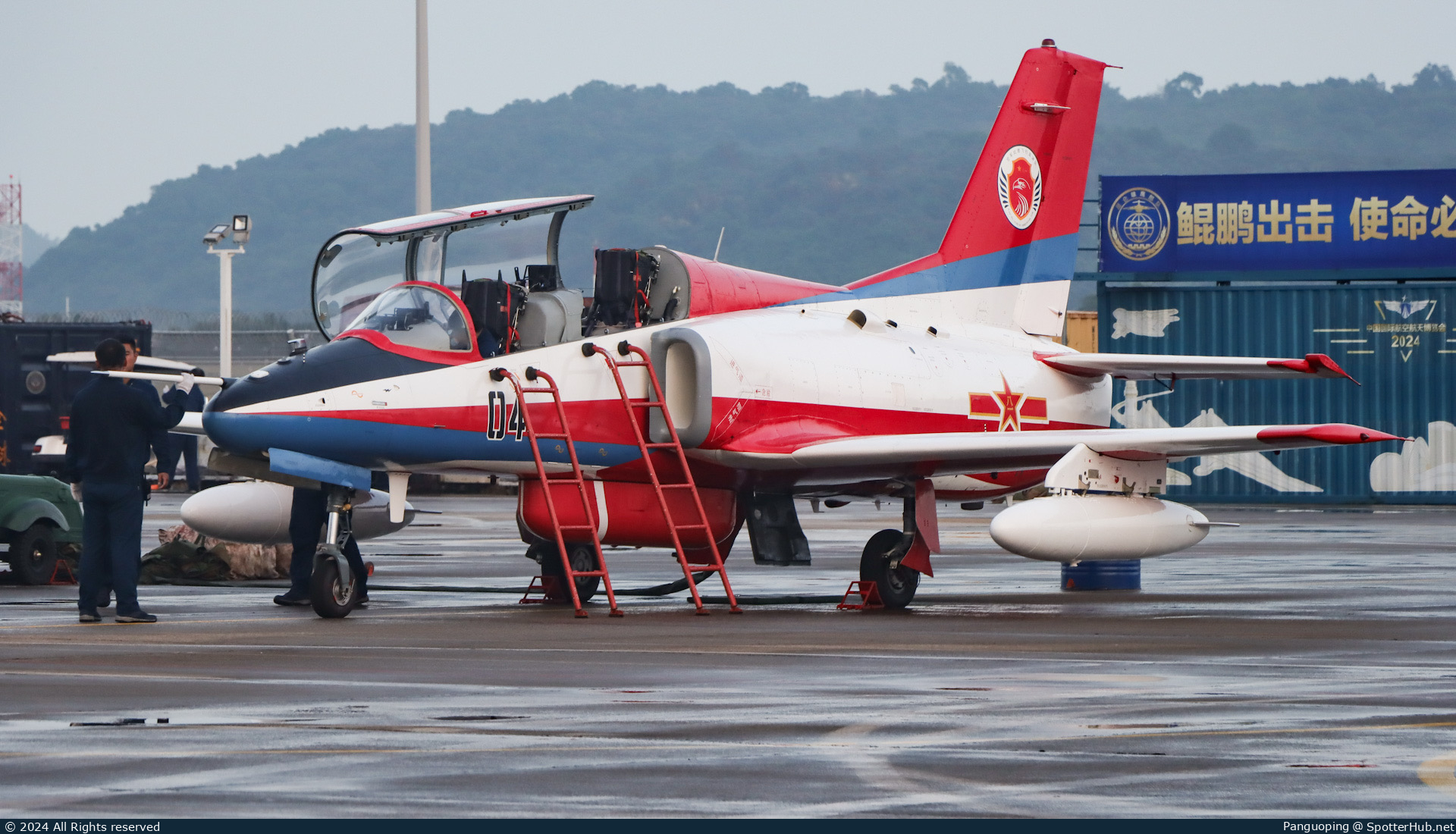 Photo of 04 - Hongdu JL-8 operated by Chinese Air Force