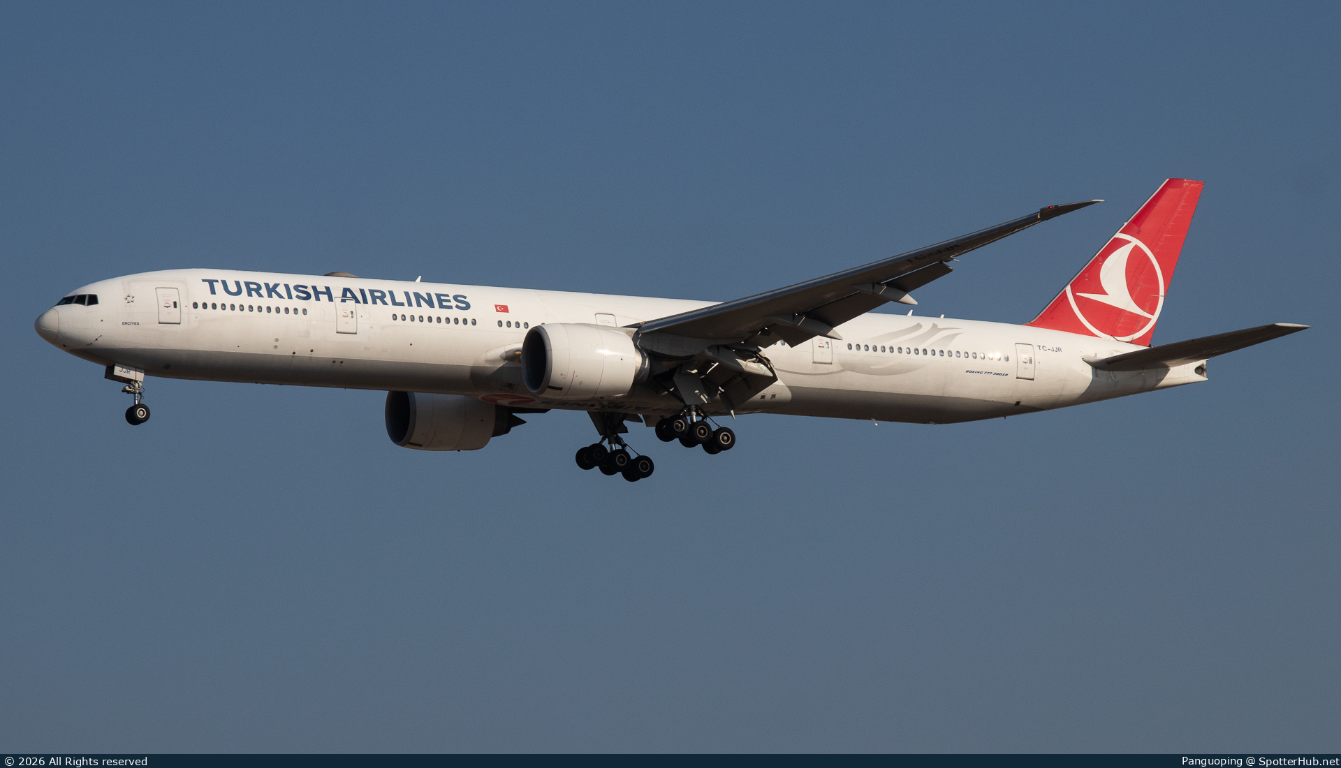 Photo of TC-JJR - Boeing 777-3F2(ER) operated by Turkish Airlines