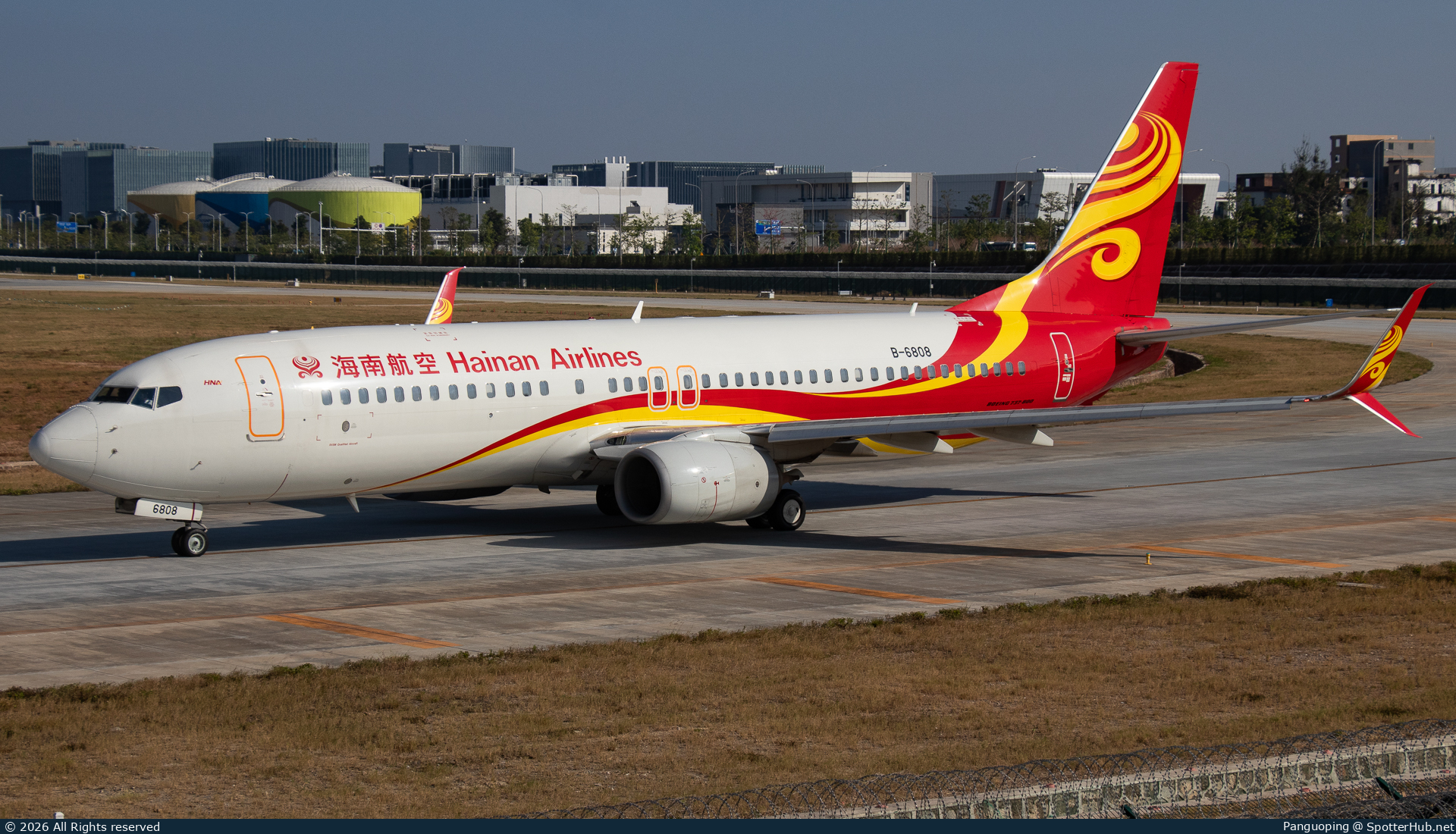 Photo of B-6808 - Boeing 737-84P operated by Hainan Airlines