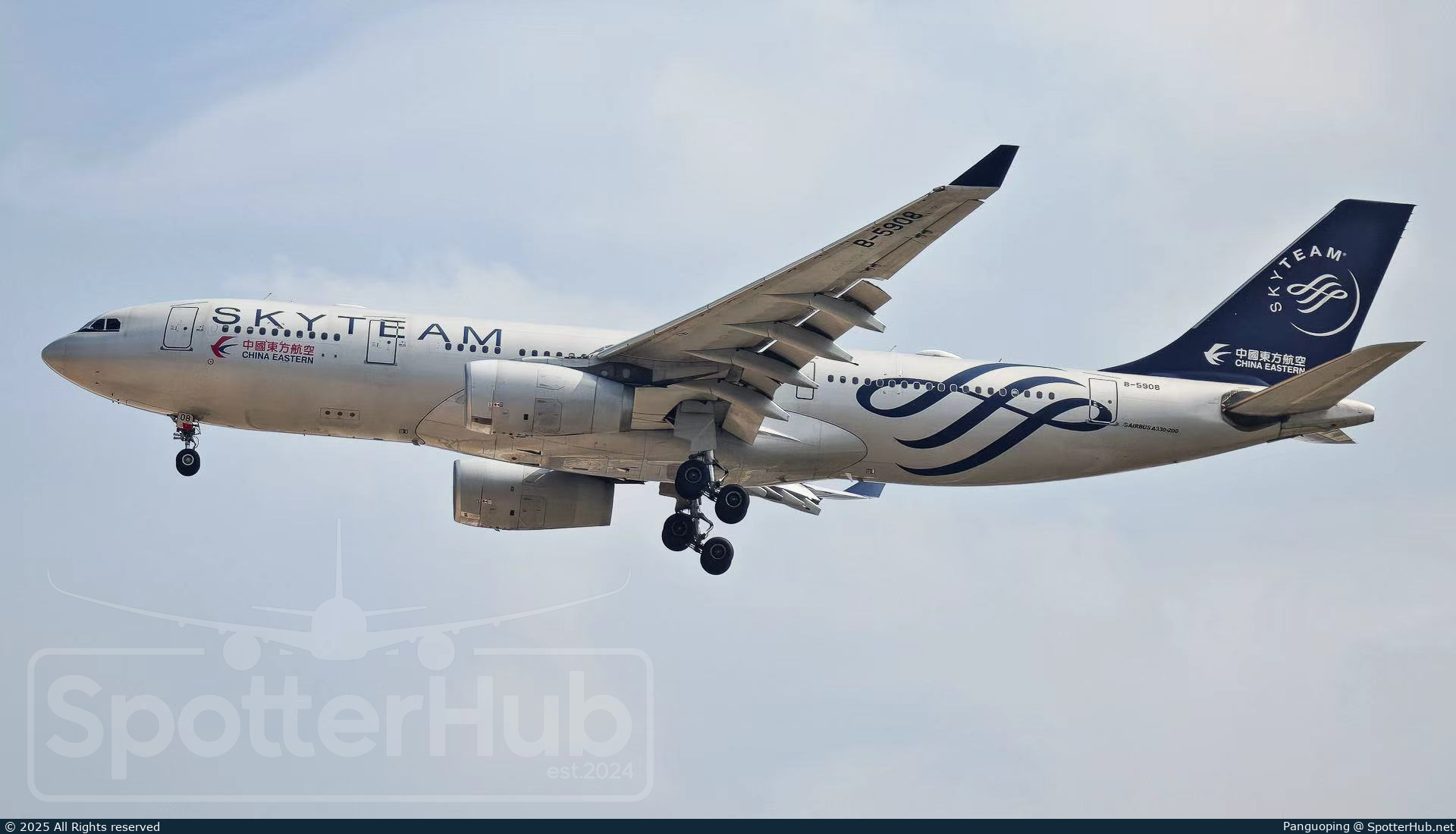 Photo of B-5908 - Airbus A330-243 operated by China Eastern Airlines