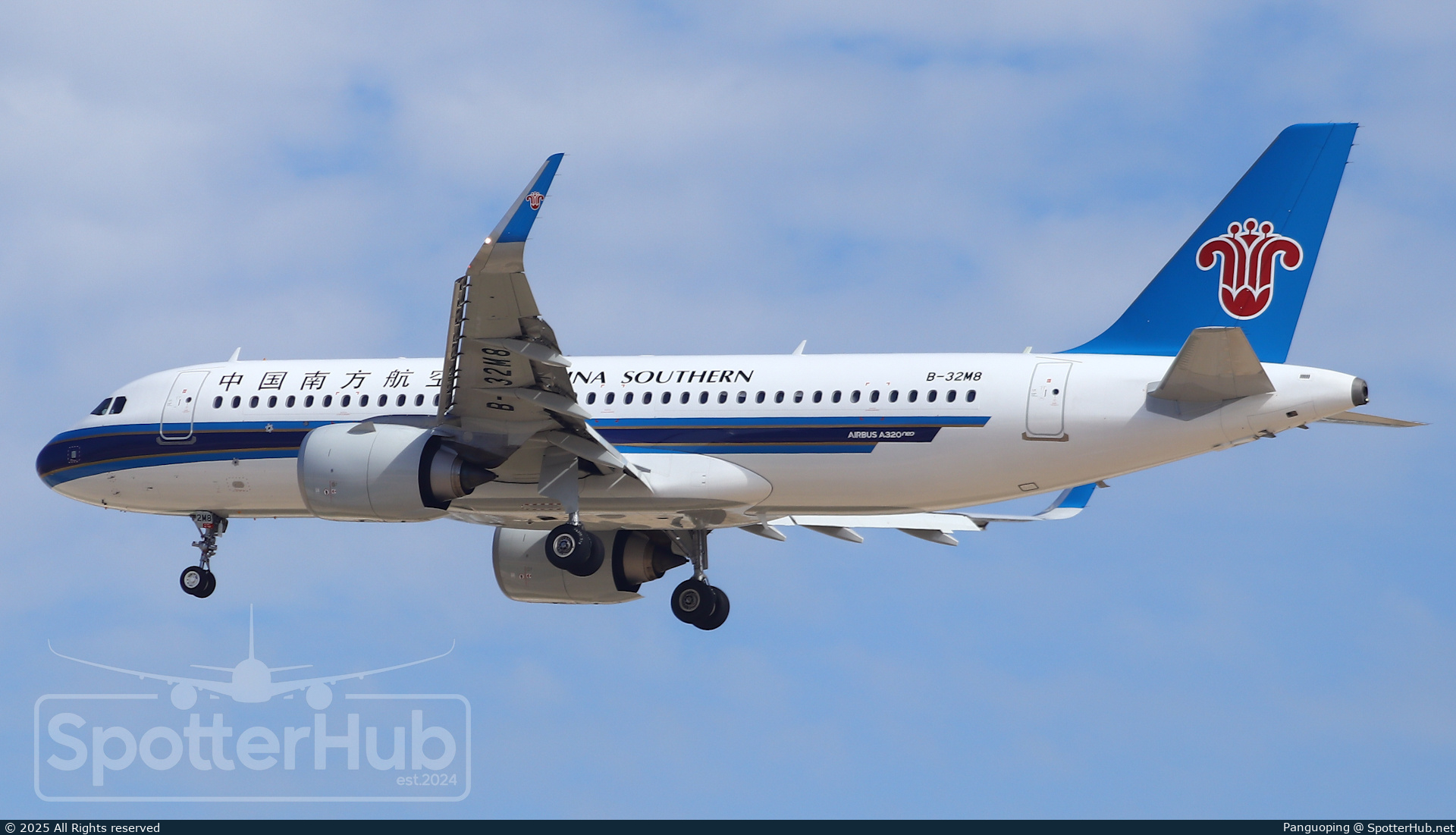 Photo of B-32M8 - Airbus A320-251N operated by China Southern Airlines