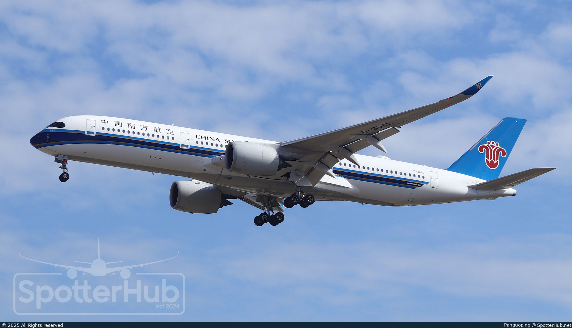 Photo of B-30AL - Airbus A350-941 operated by China Southern Airlines