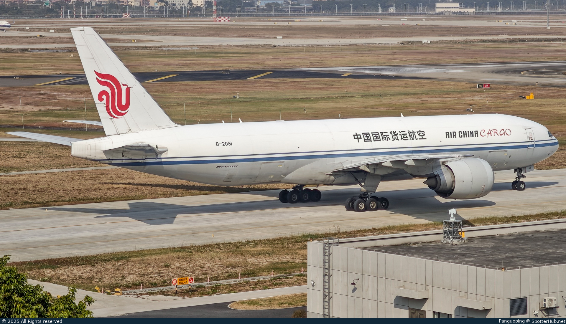 Photo of B-2091 - Boeing 777-FFT operated by Air China Cargo