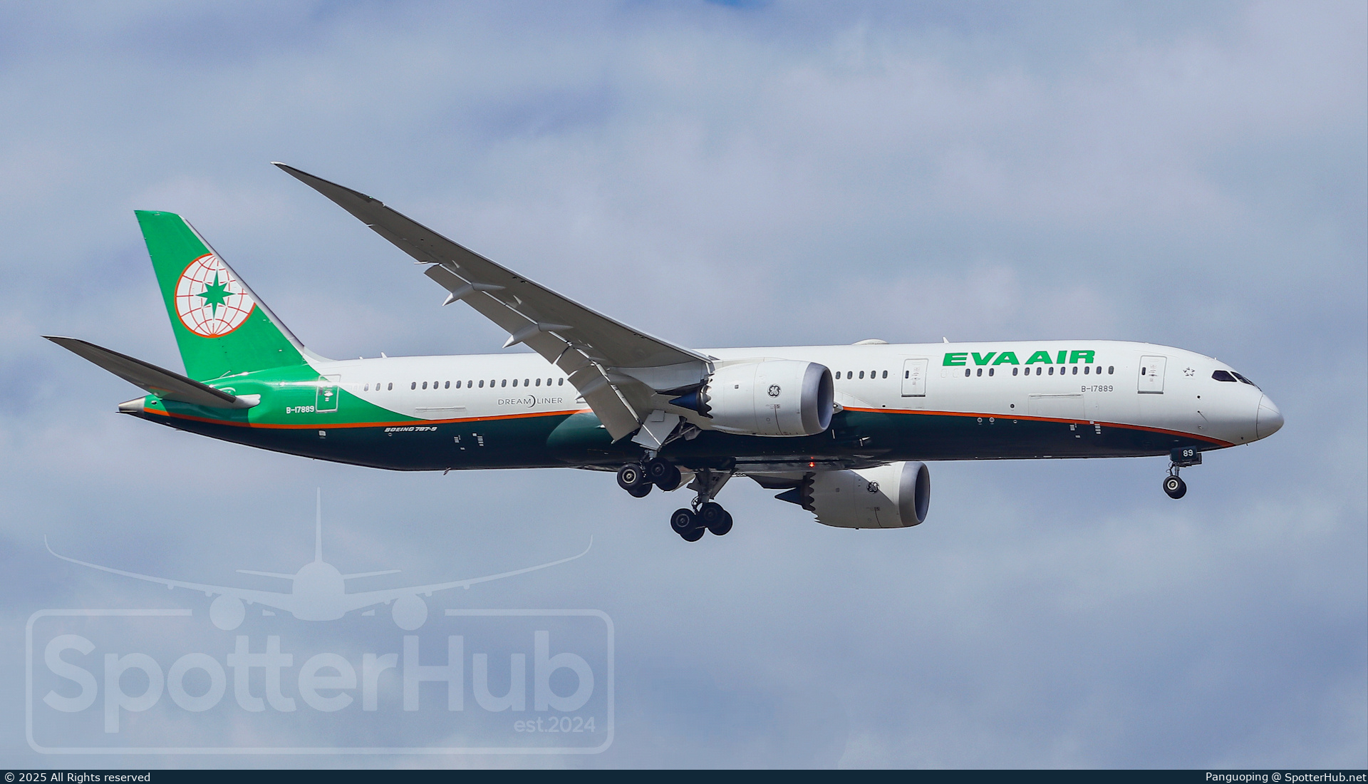 Photo of B-17889 - Boeing 787-9 Dreamliner operated by EVA Air