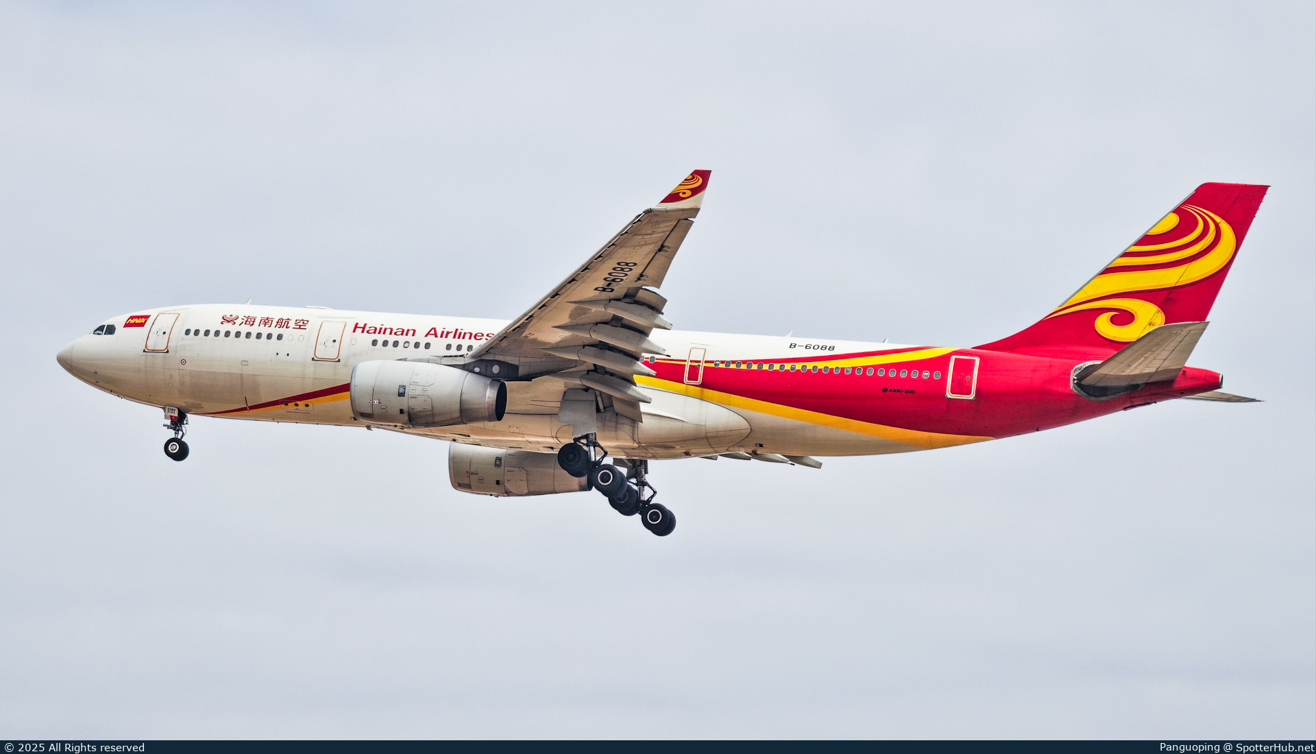 Photo of B-6088 - Airbus A330-243 operated by Hainan Airlines