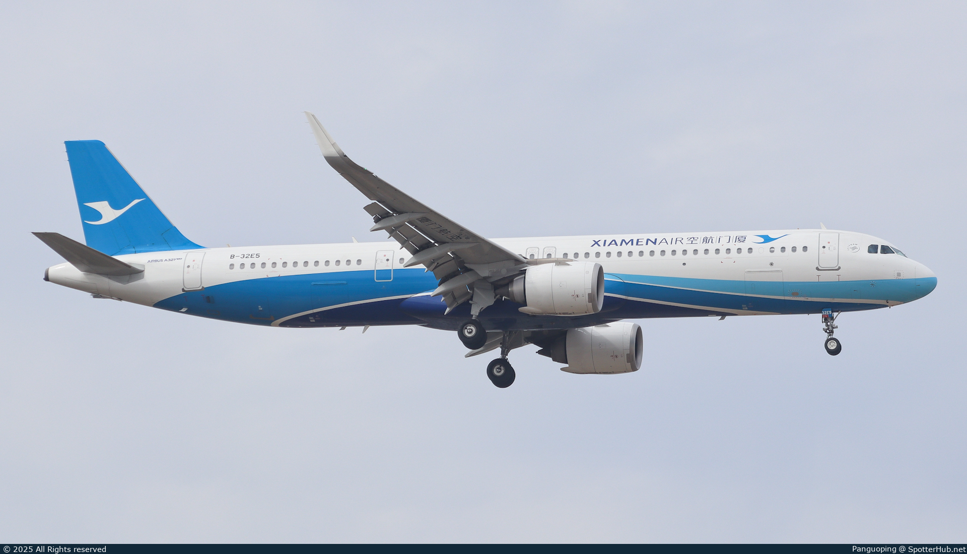 Photo of B-32E5 - Airbus A321-251NX operated by Xiamen Airlines