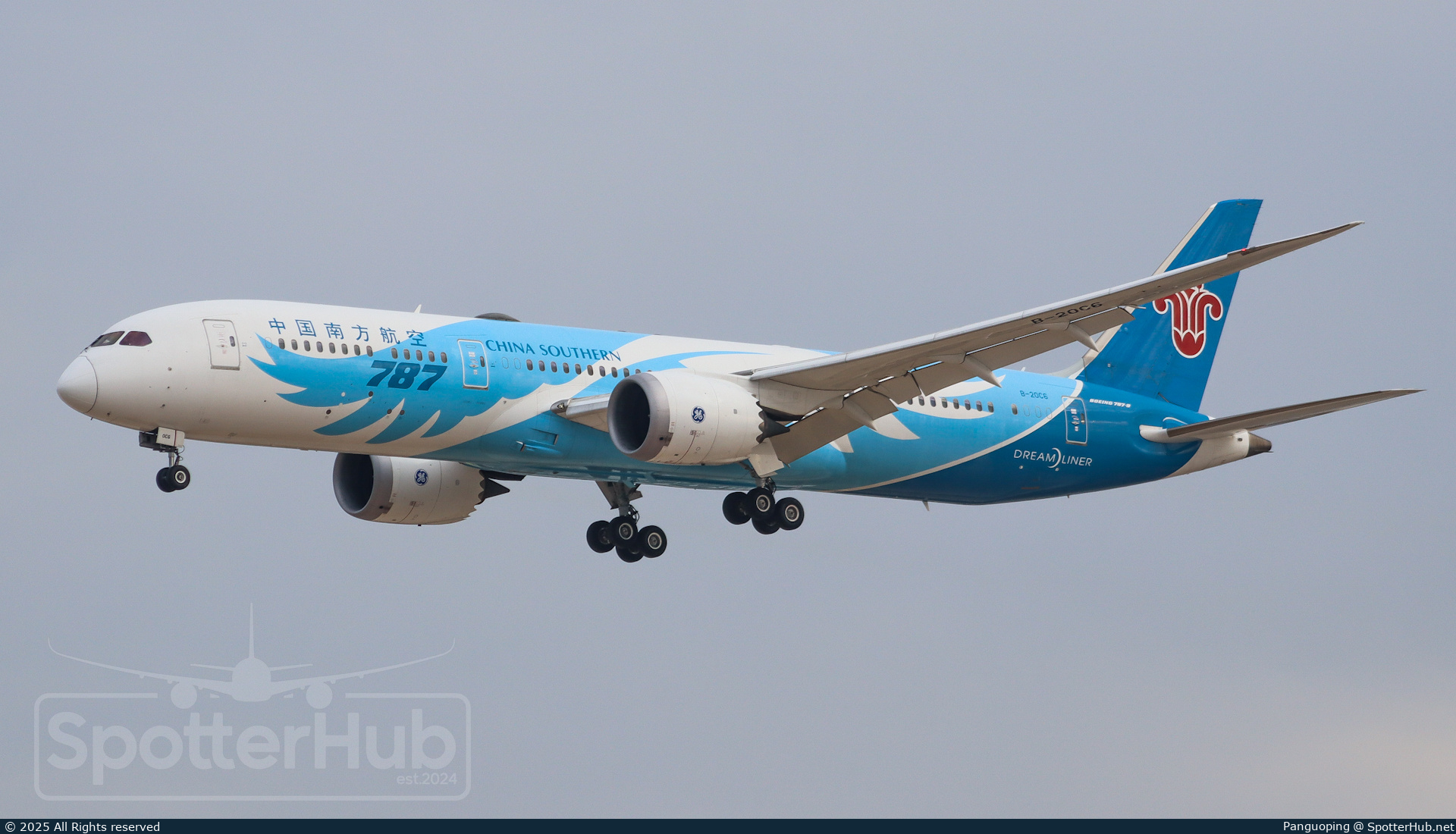 Photo of B-20C6 - Boeing 787-9 Dreamliner operated by China Southern Airlines