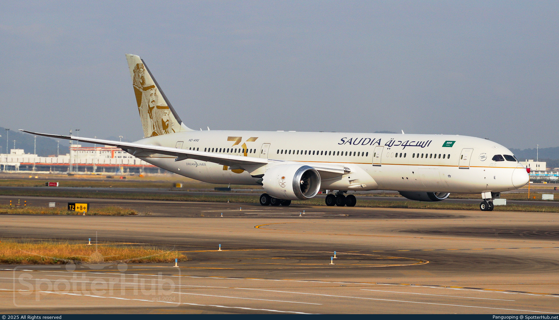 Photo of HZ-ARE - Boeing 787-9 Dreamliner operated by Saudia