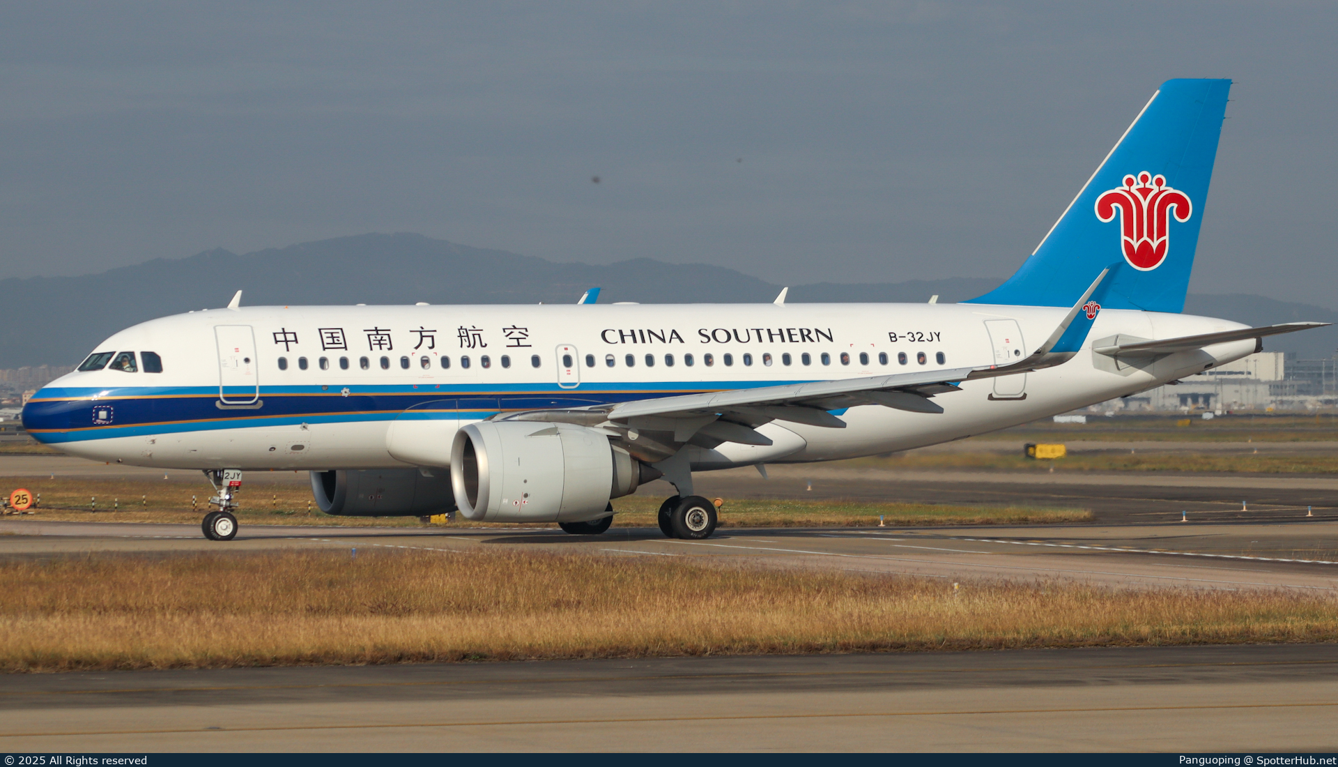 Photo of B-32JY - Airbus A319-153N operated by China Southern Airlines