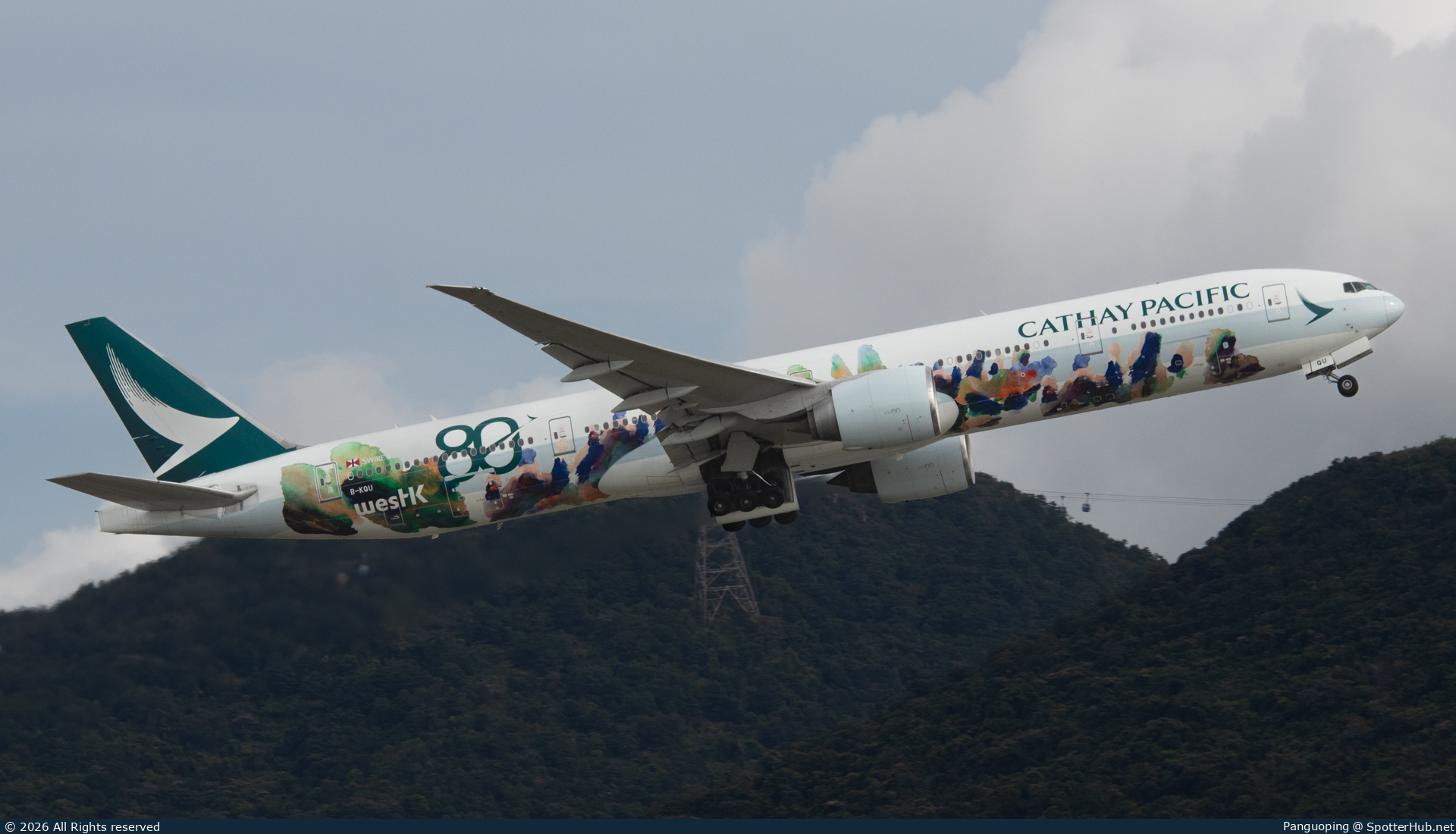 Photo of B-KQU - Boeing 777-367(ER) operated by Cathay Pacific Airways