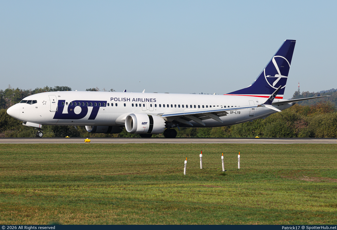 Photo of SP-LYB - Boeing 737 MAX 8 operated by LOT Polish Airlines