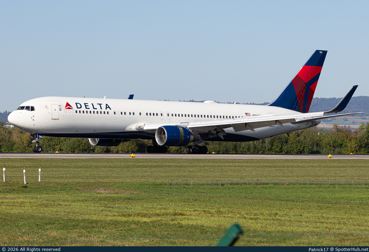 Photo of N196DN - Boeing 767-332(ER) operated by Delta Air Lines