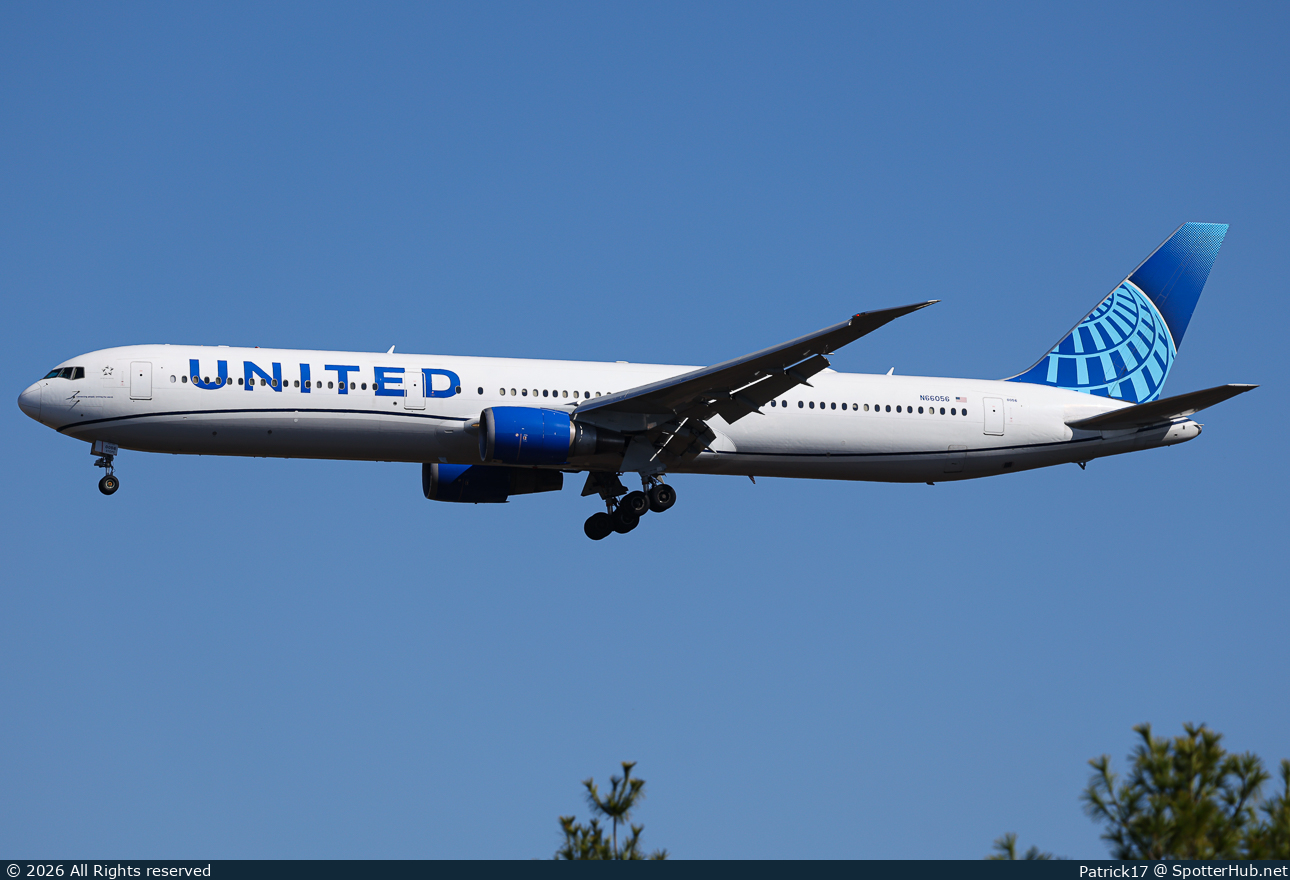 Photo of N66056 - Boeing 767-424(ER) operated by United Airlines