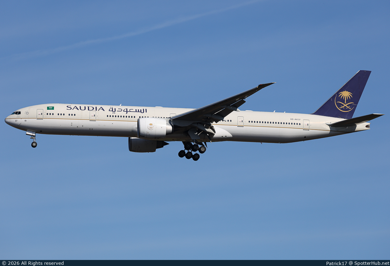 Photo of HZ-AK37 - Boeing 777-3FG(ER) operated by Saudia
