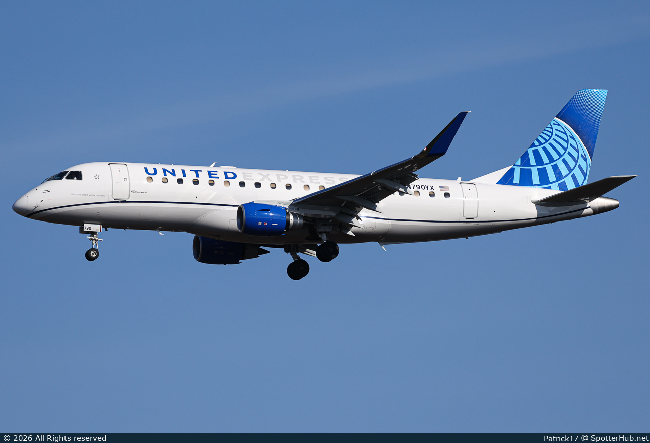 Photo of N790YX - Embraer ERJ-175LR operated by United Express (opb Republic Airways)