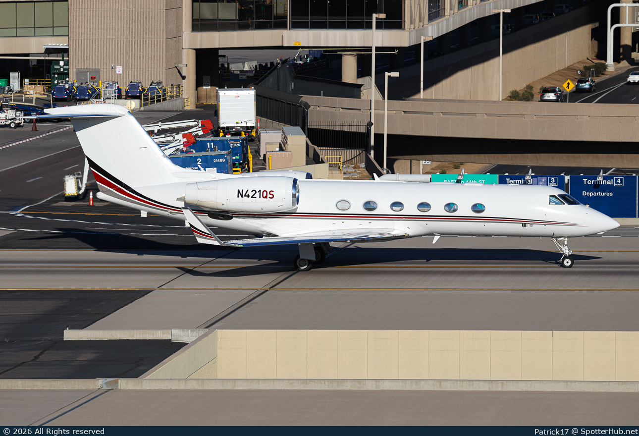 Photo of N421QS - Gulfstream GIV-X (G450) operated by NetJets