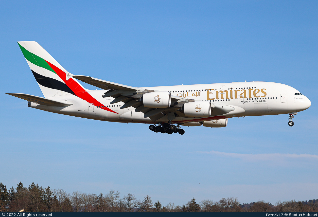 Photo of A6-EEC - Airbus A380-861 operated by Emirates