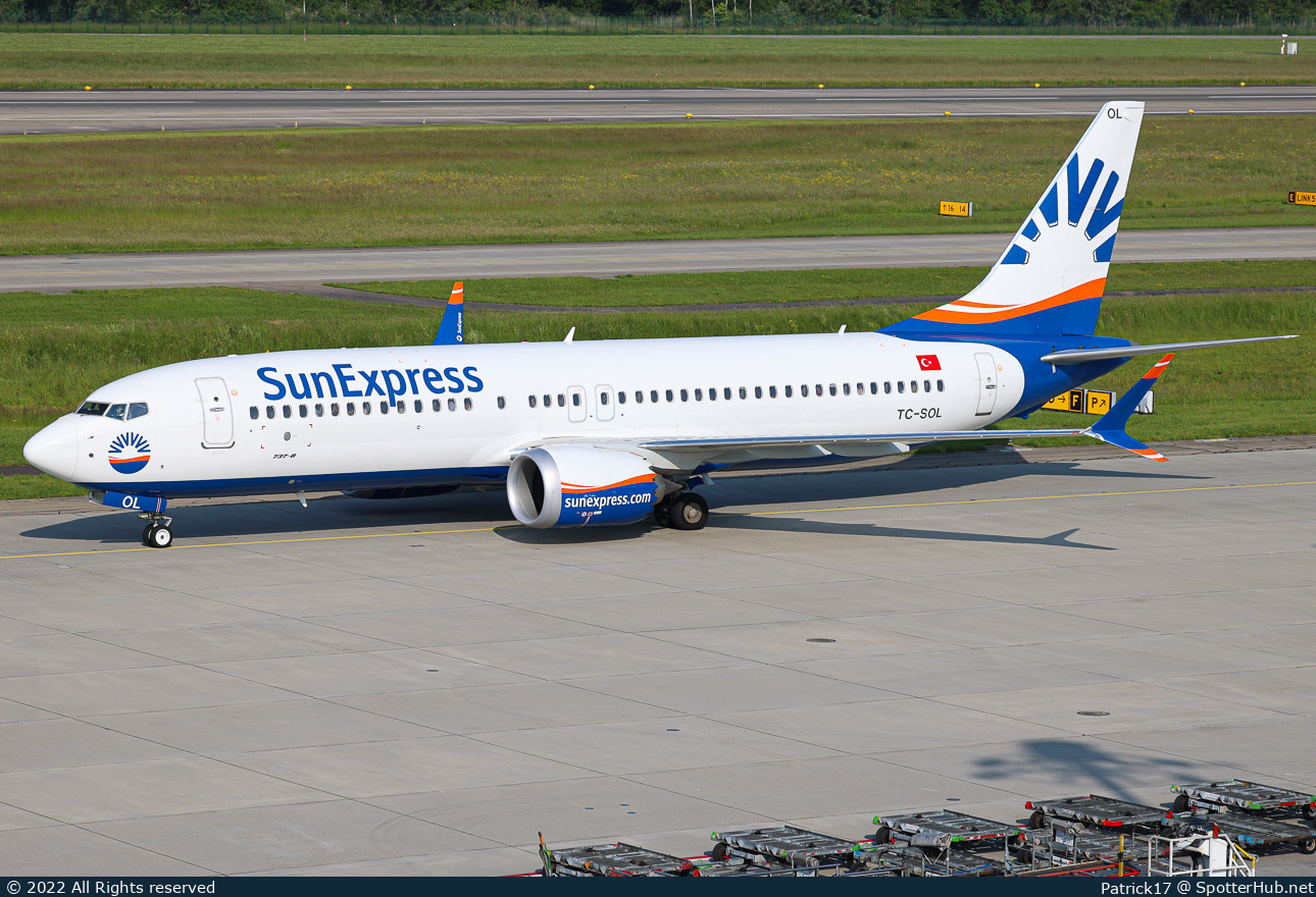 Photo of TC-SOL - Boeing 737 MAX 8 operated by SunExpress
