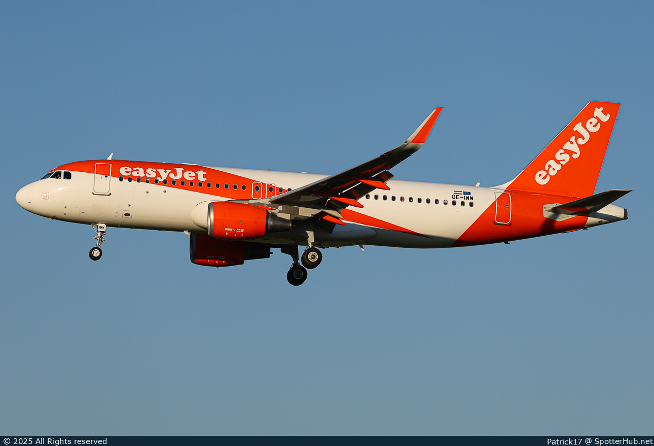 Photo of OE-IWW - Airbus A320-214 operated by easyJet Europe