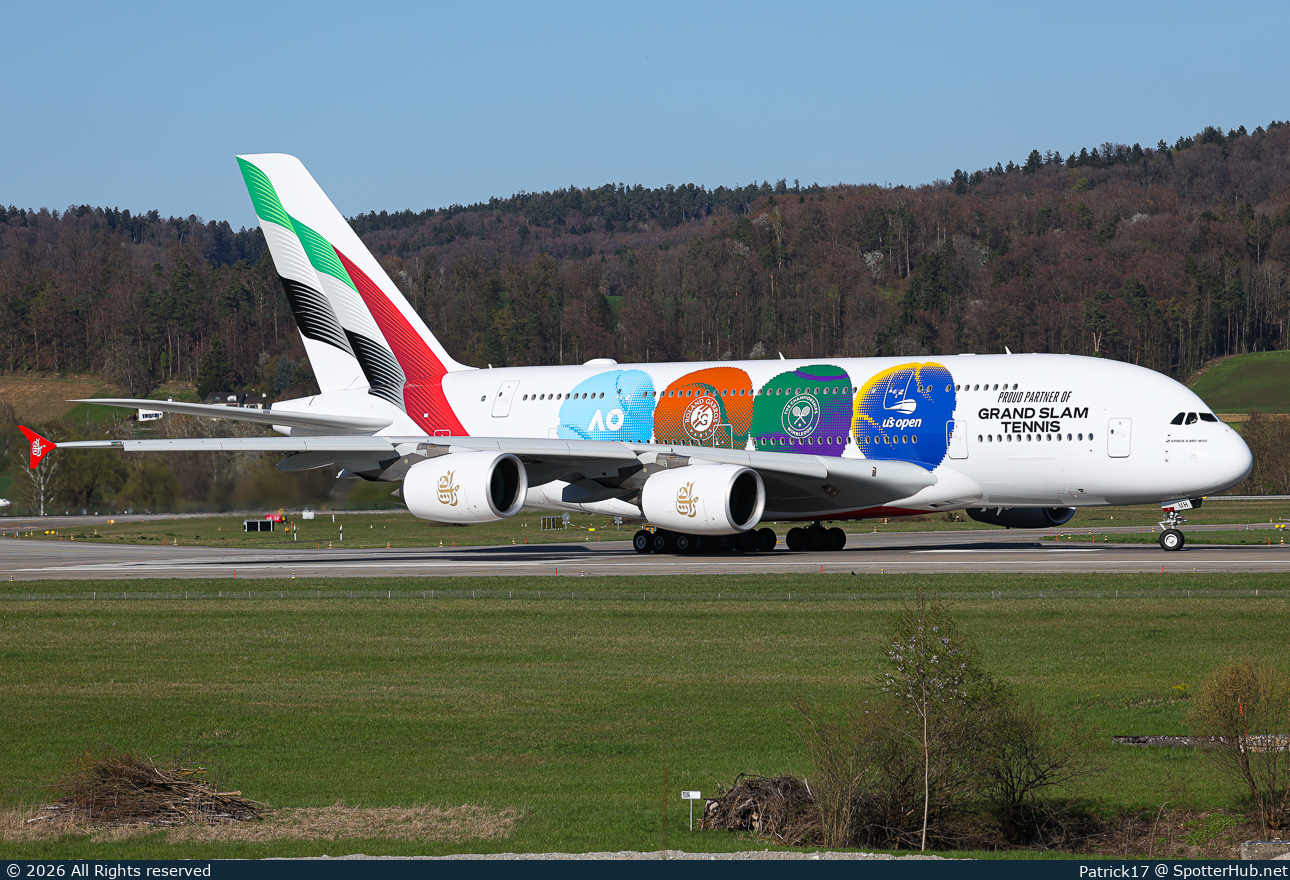 Photo of A6-EUH - Airbus A380-861 operated by Emirates
