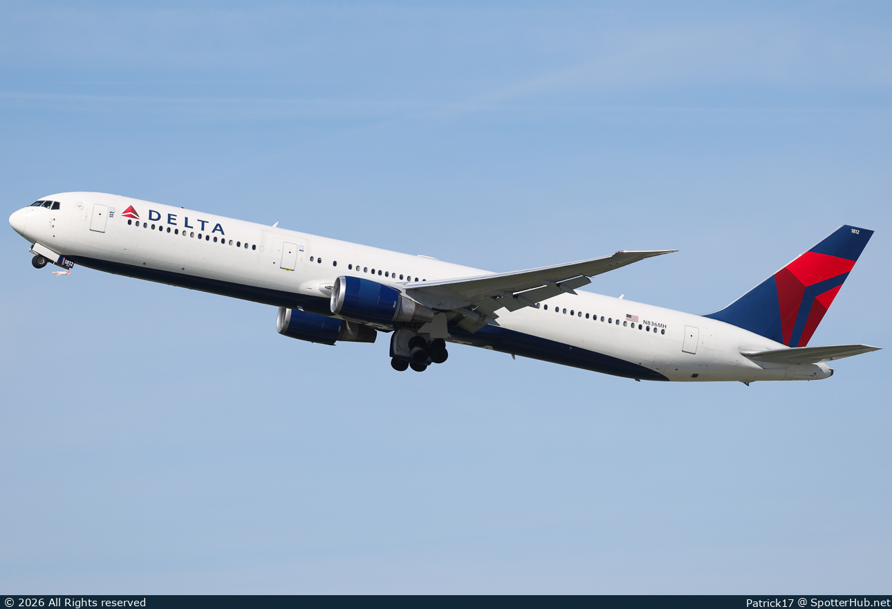 Photo of N836MH - Boeing 767-432(ER) operated by Delta Air Lines