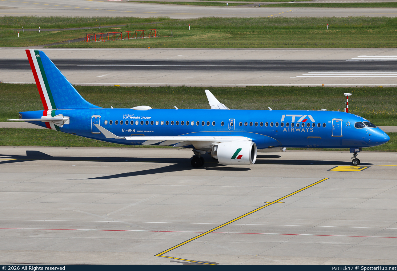 Photo of EI-HHM - Airbus A220-300 operated by ITA Airways