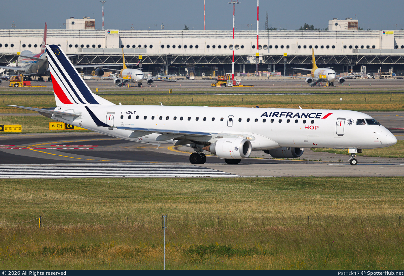 Photo of F-HBLY - Embraer ERJ-190STD operated by Air France HOP