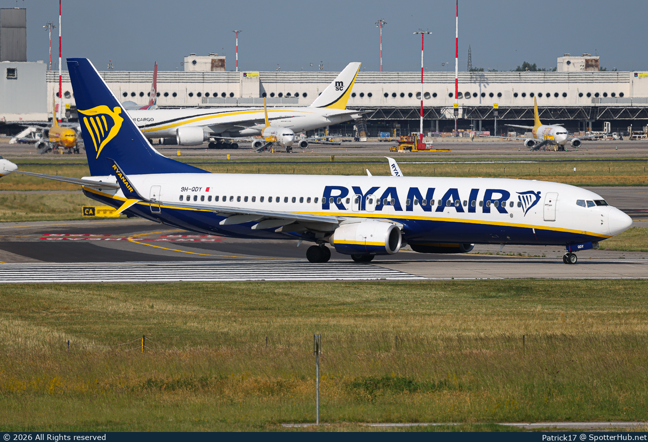 Photo of 9H-QDY - Boeing 737-8AS operated by Ryanair (opb Malta Air)