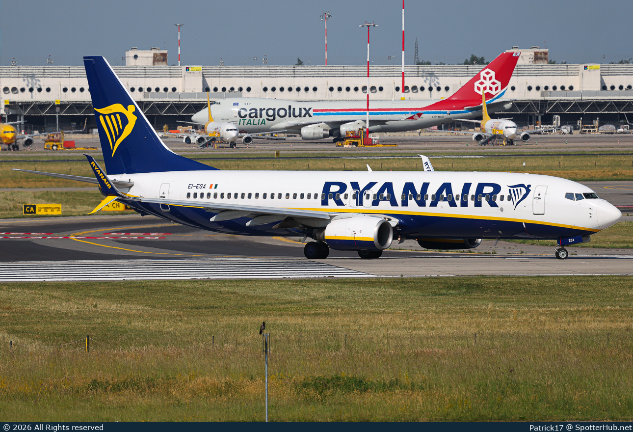 Photo of EI-EGA - Boeing 737-8AS operated by Ryanair