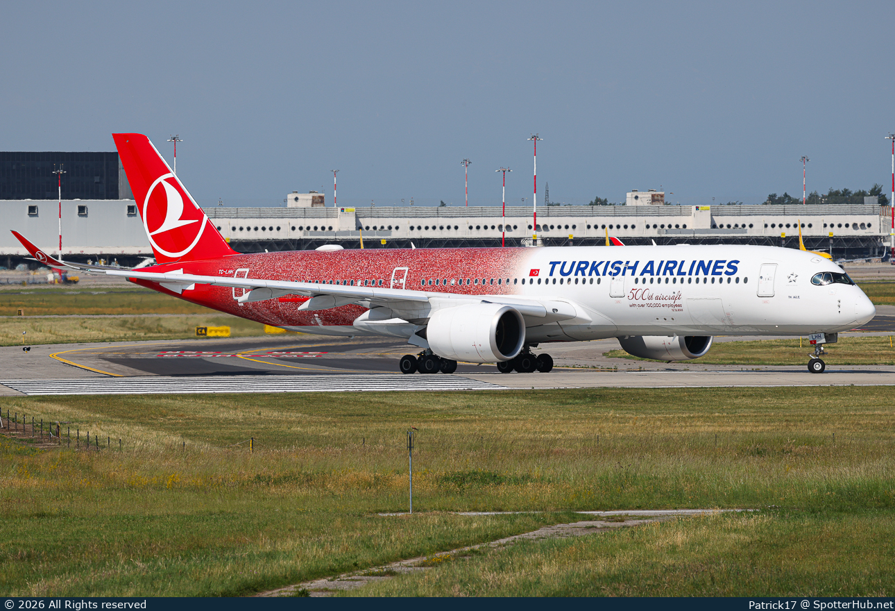 Photo of TC-LHH - Airbus A350-941 operated by Turkish Airlines