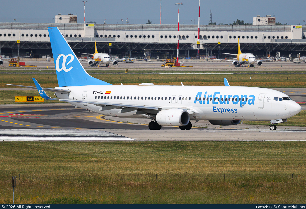 Photo of EC-MQP - Boeing 737-85P operated by Air Europa Express (opb Aeronova)