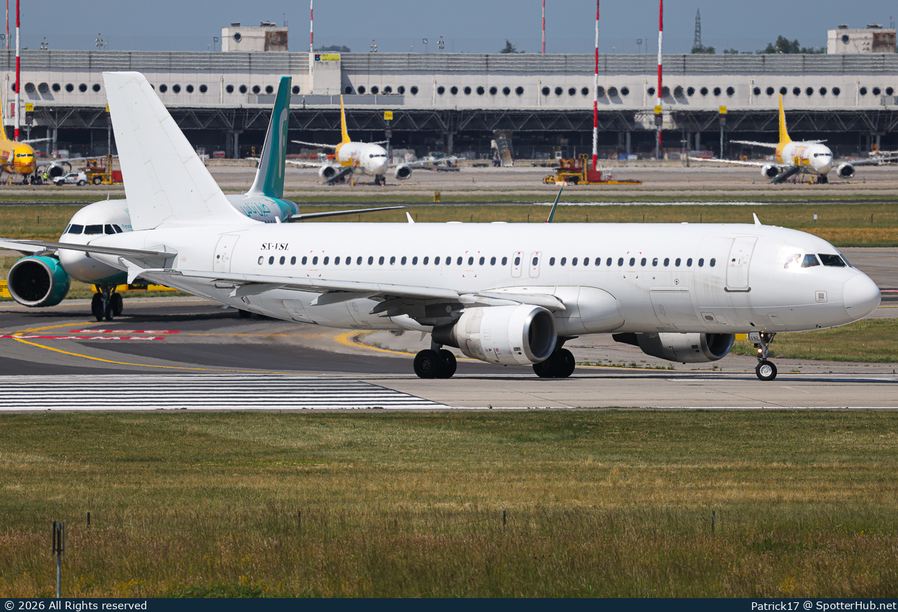 Photo of SX-VSL - Airbus A320-214 operated by Sky Express