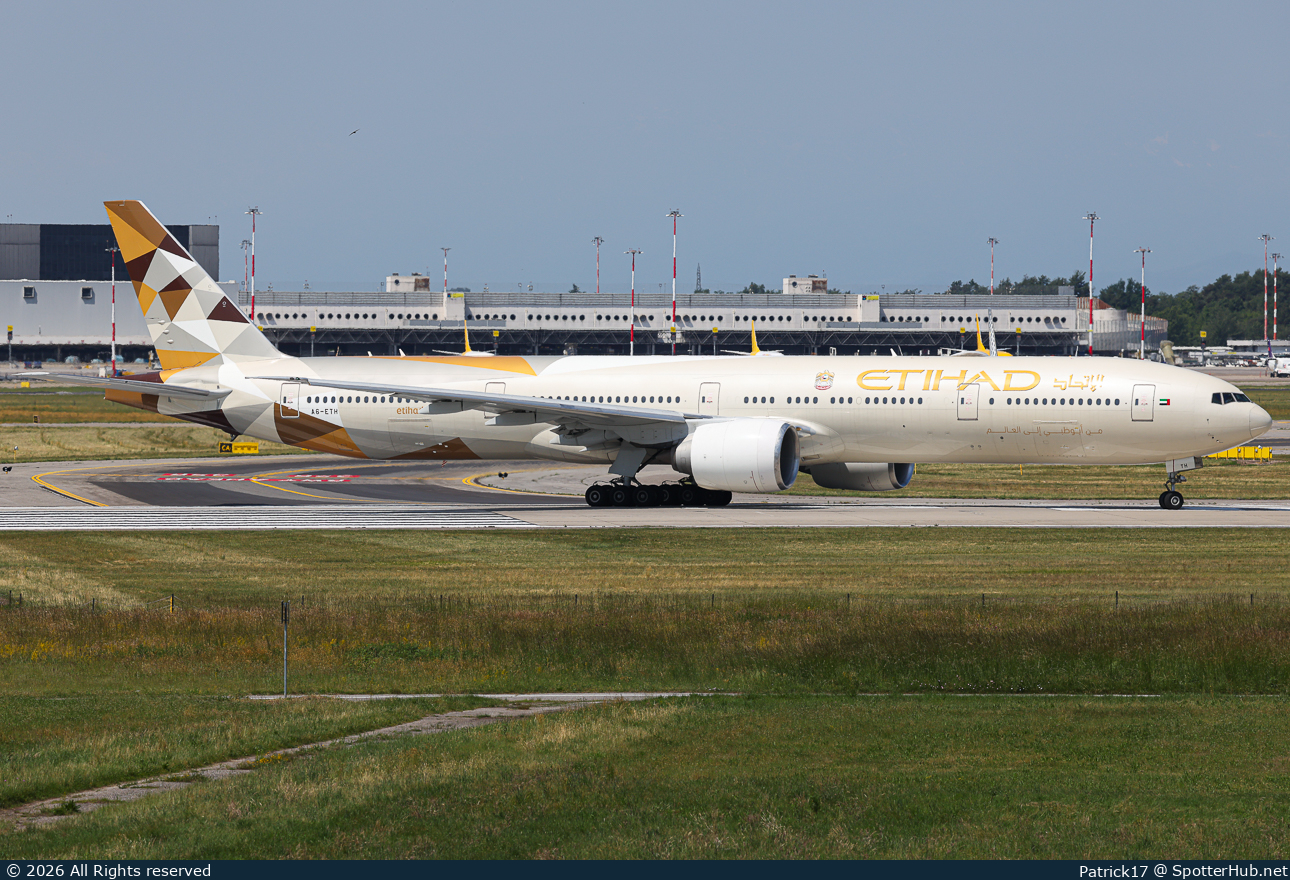 Photo of A6-ETH - Boeing 777-3FX(ER) operated by Etihad Airways