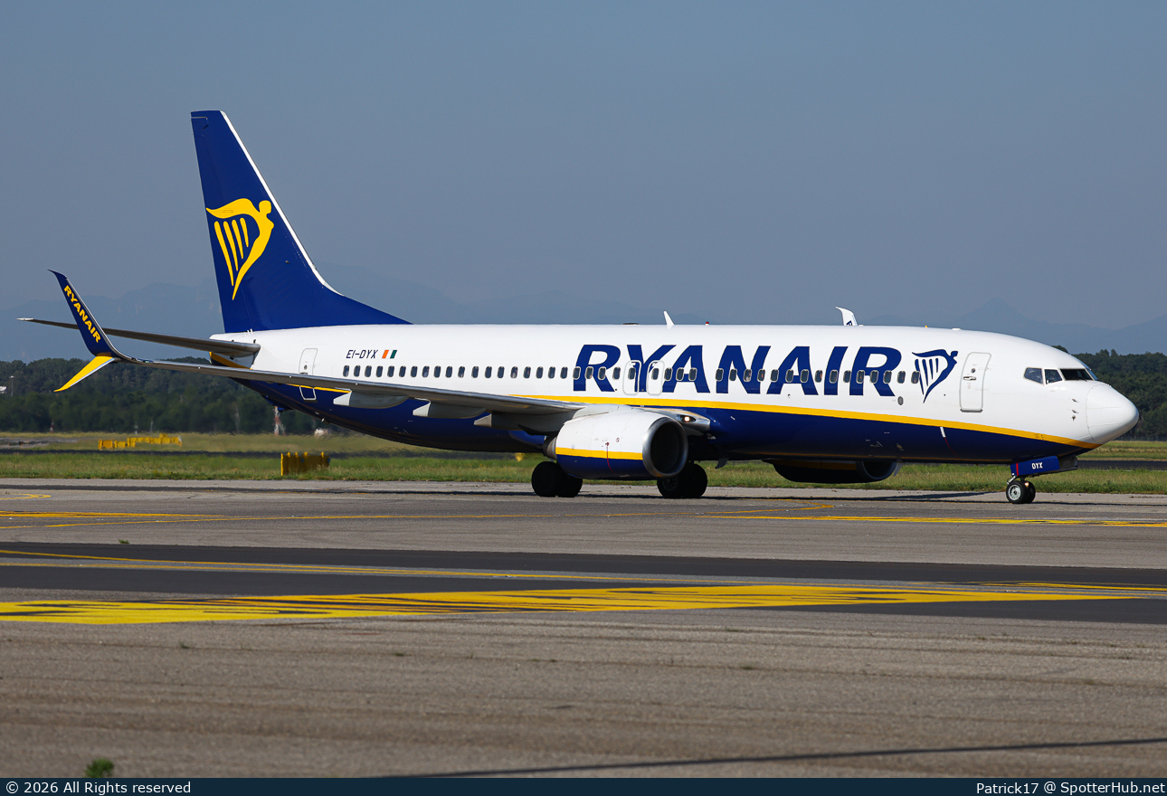 Photo of EI-DYX - Boeing 737-8AS operated by Ryanair