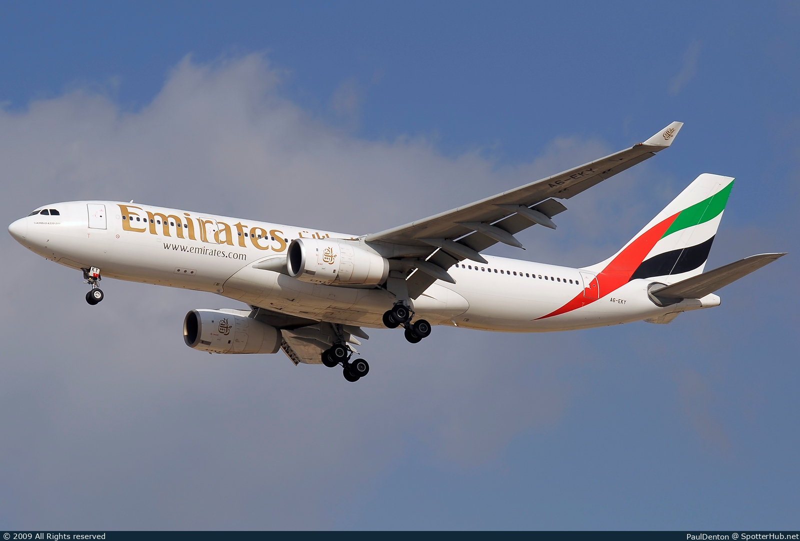 Photo of A6-EKY - Airbus A330-243 operated by Emirates