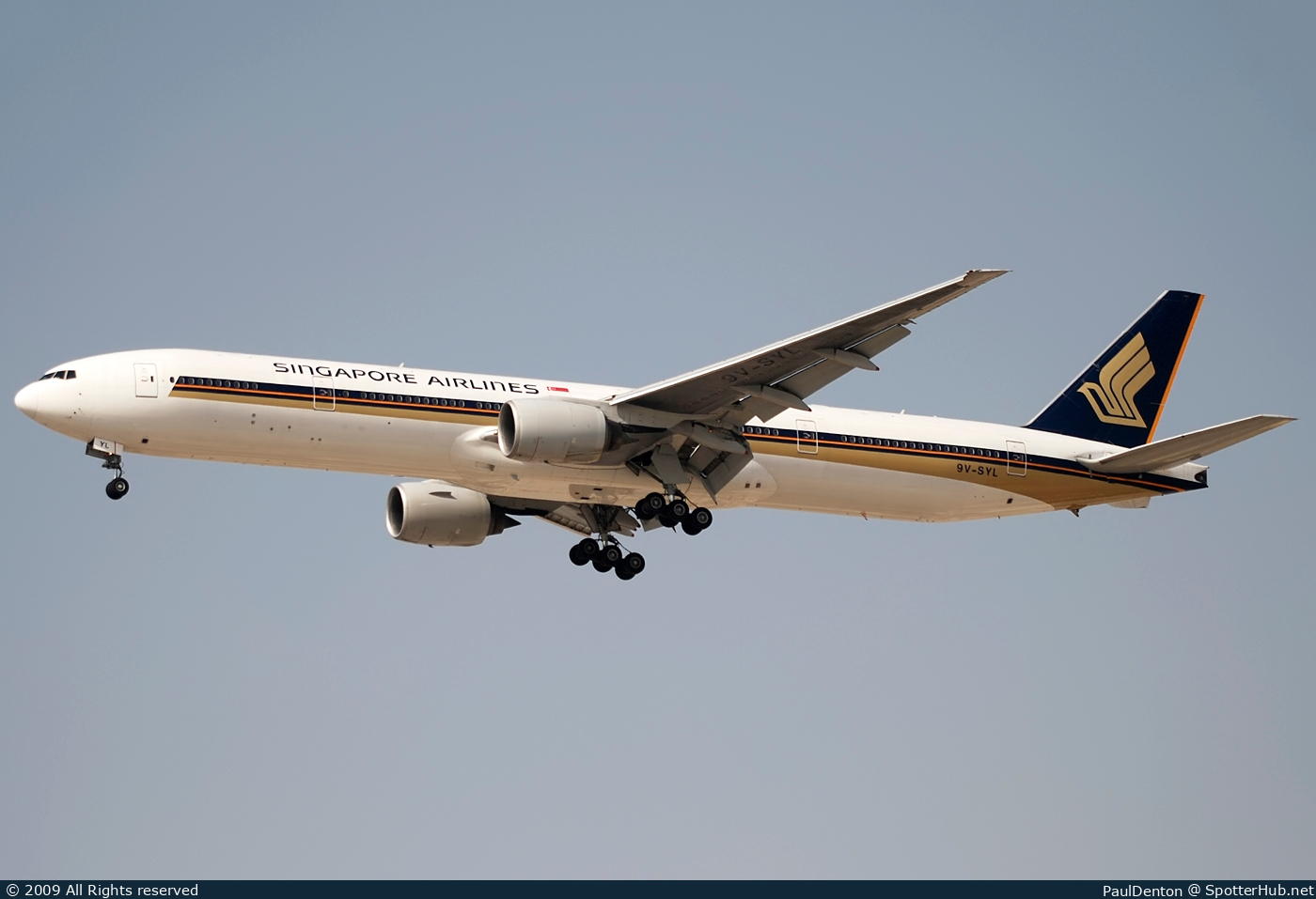 Photo of 9V-SYL - Boeing 777-312 operated by Singapore Airlines