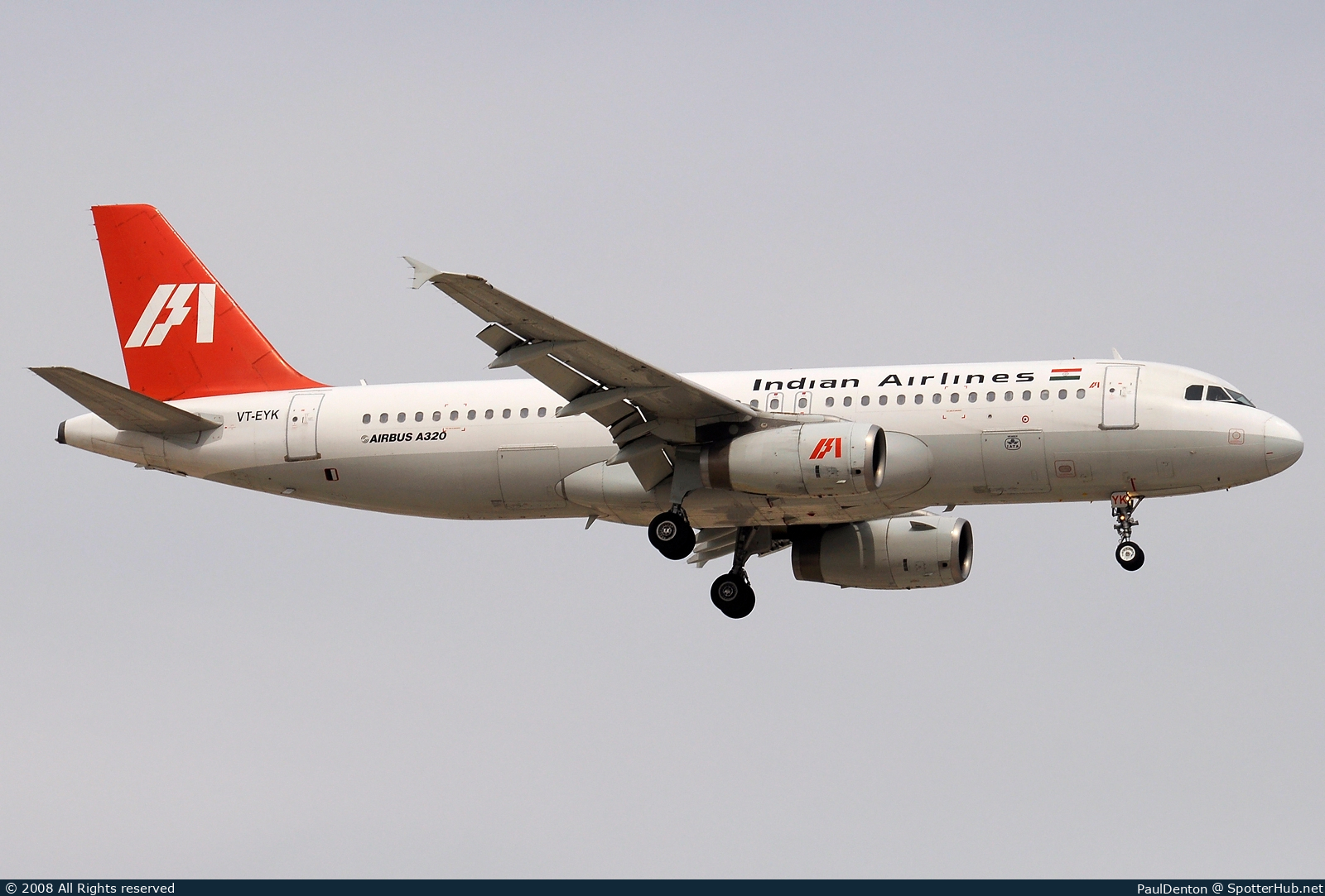 Photo of VT-EYK - Airbus A320-231 operated by Indian Airlines